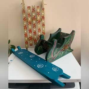 Painted Wooden Sleigh Lot
